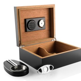 Complete humidor cadeauset geopend