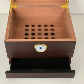 SIGARO Cherry Large middel humidor binnenkant